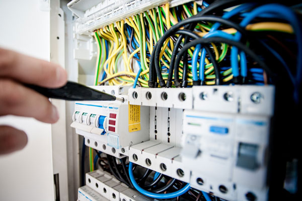 خدمات المعايرة والتحقق Residential Electr Services